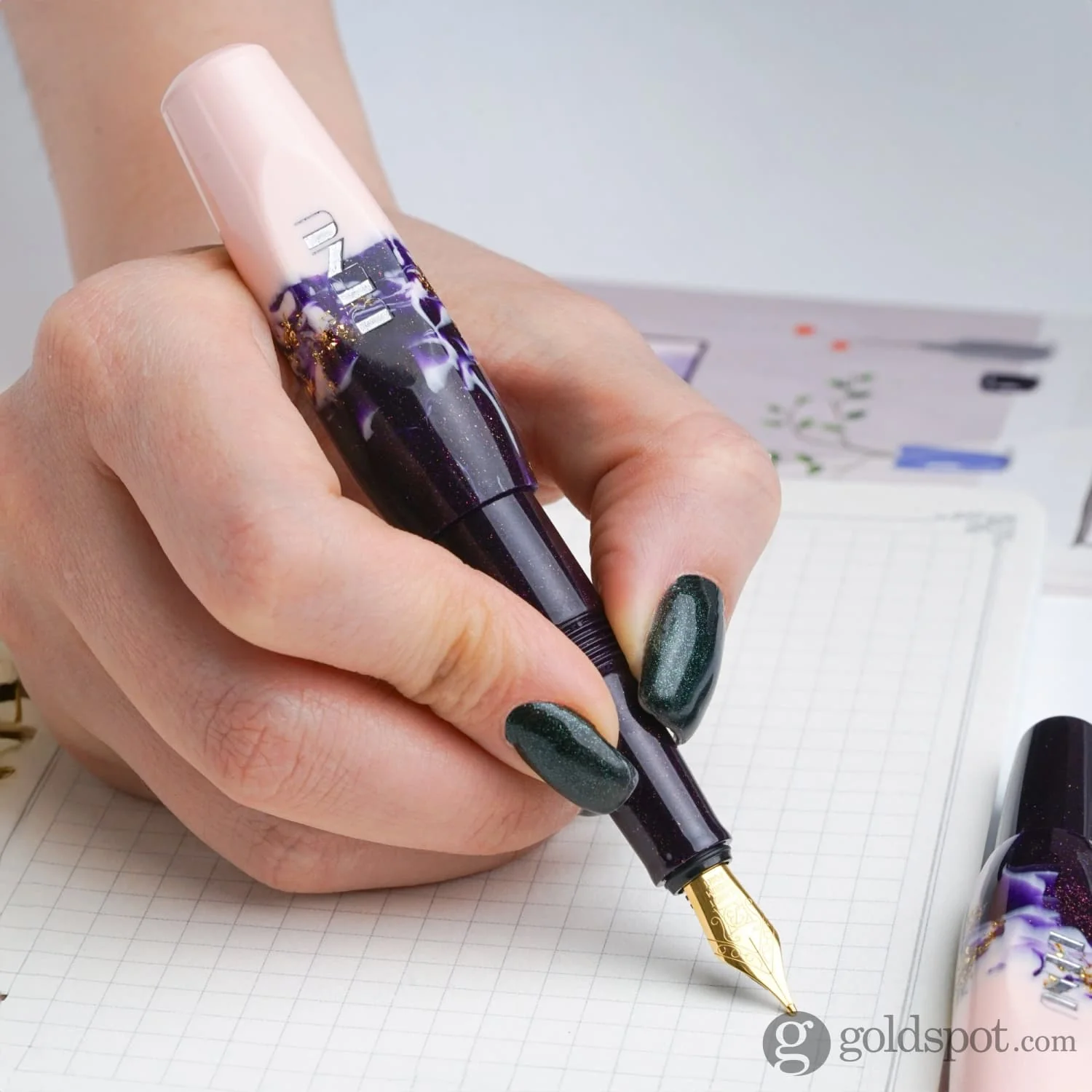 Benu Pixie Fountain Pen in Plum Cream - Image 2
