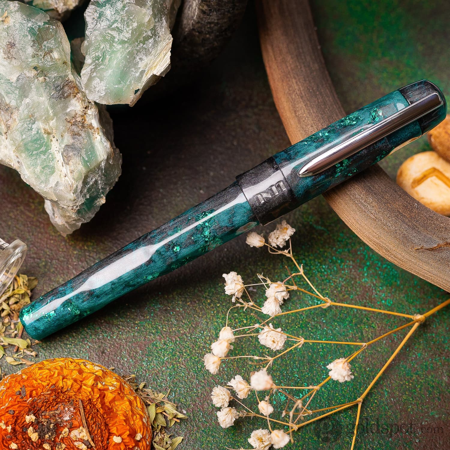 Benu Talisman Fountain Pen in Cat's Eye - Image 10