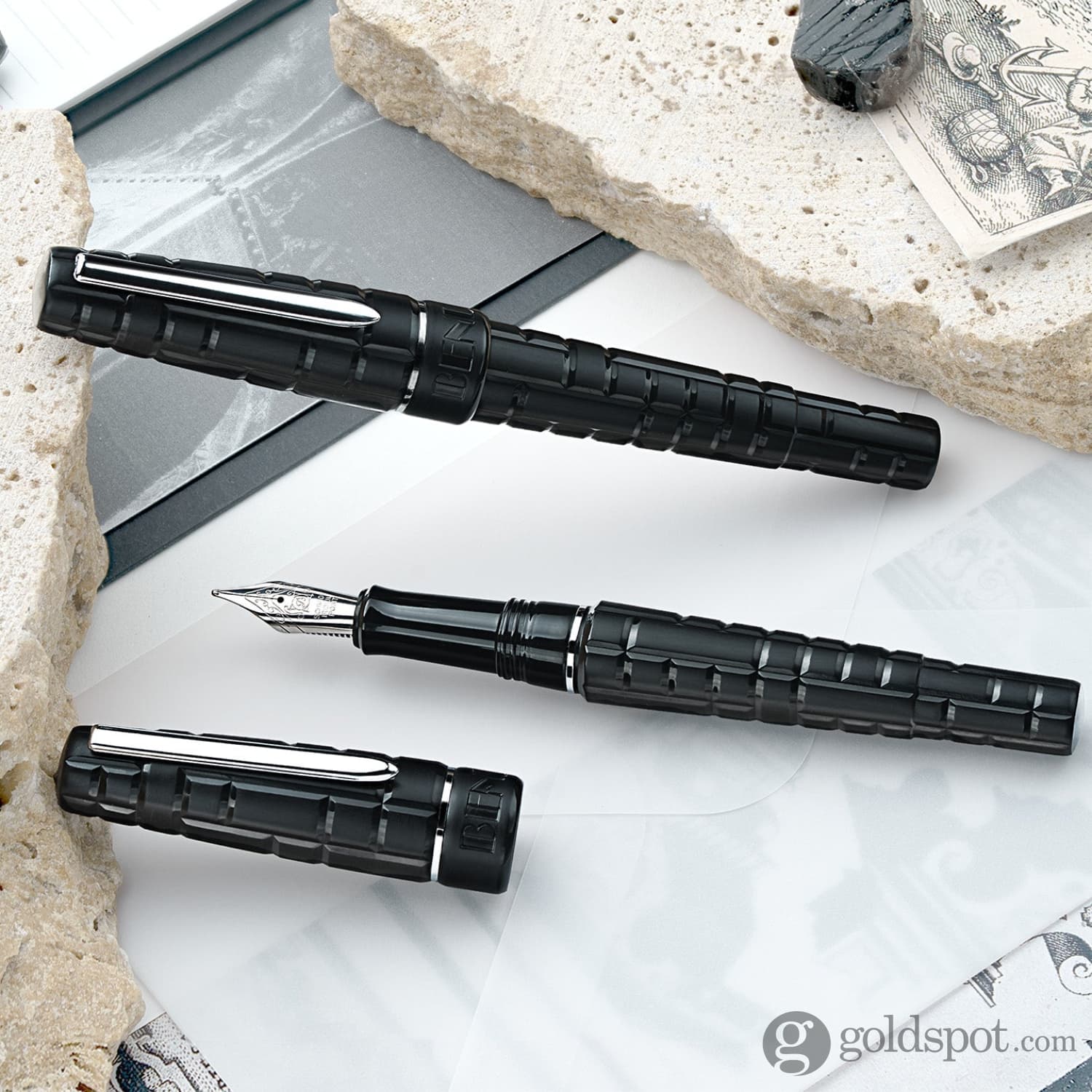 Benu Tessera Fountain Pen in Onyx - Image 10