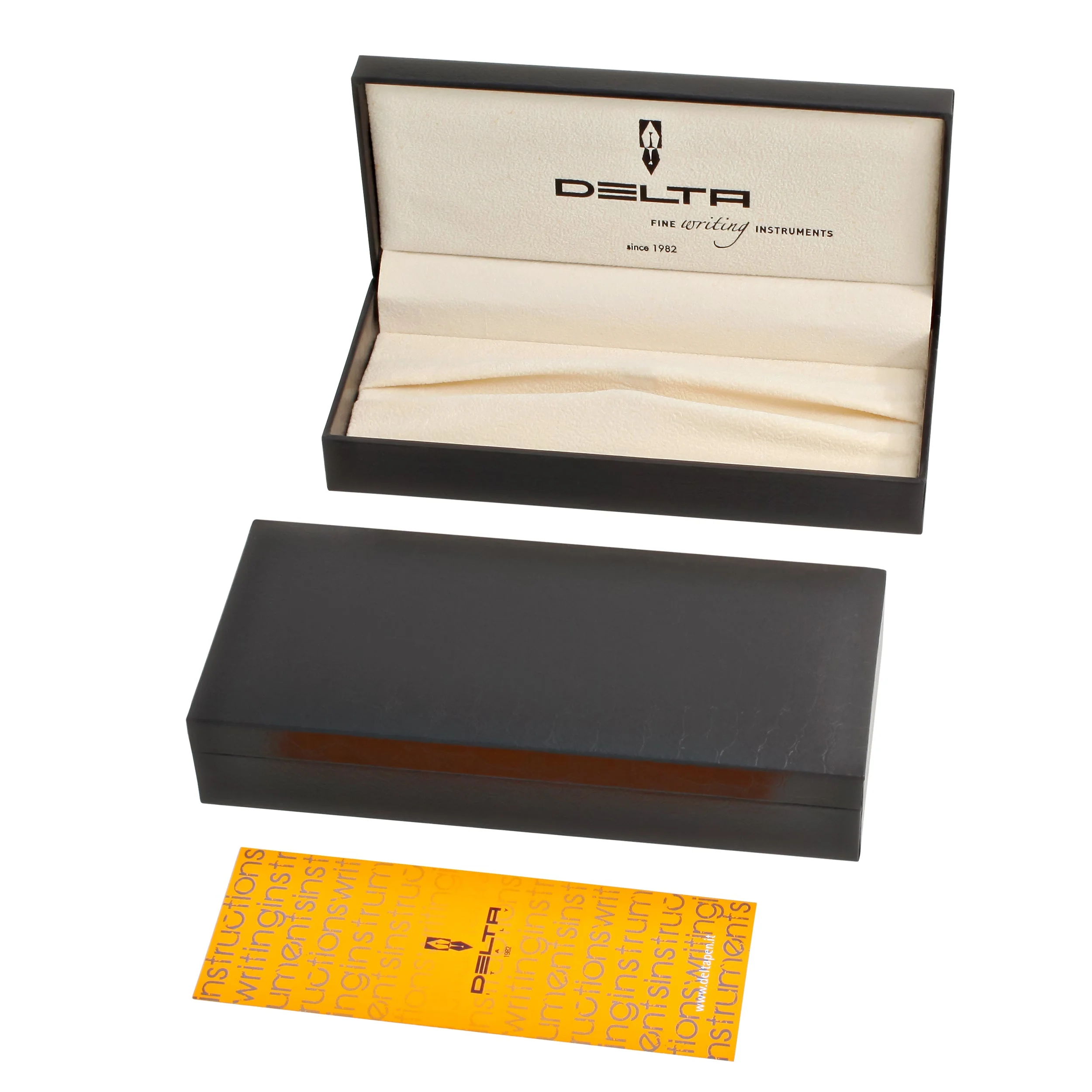 Delta DV Original Mid-Size Rollerball Pen - Image 9