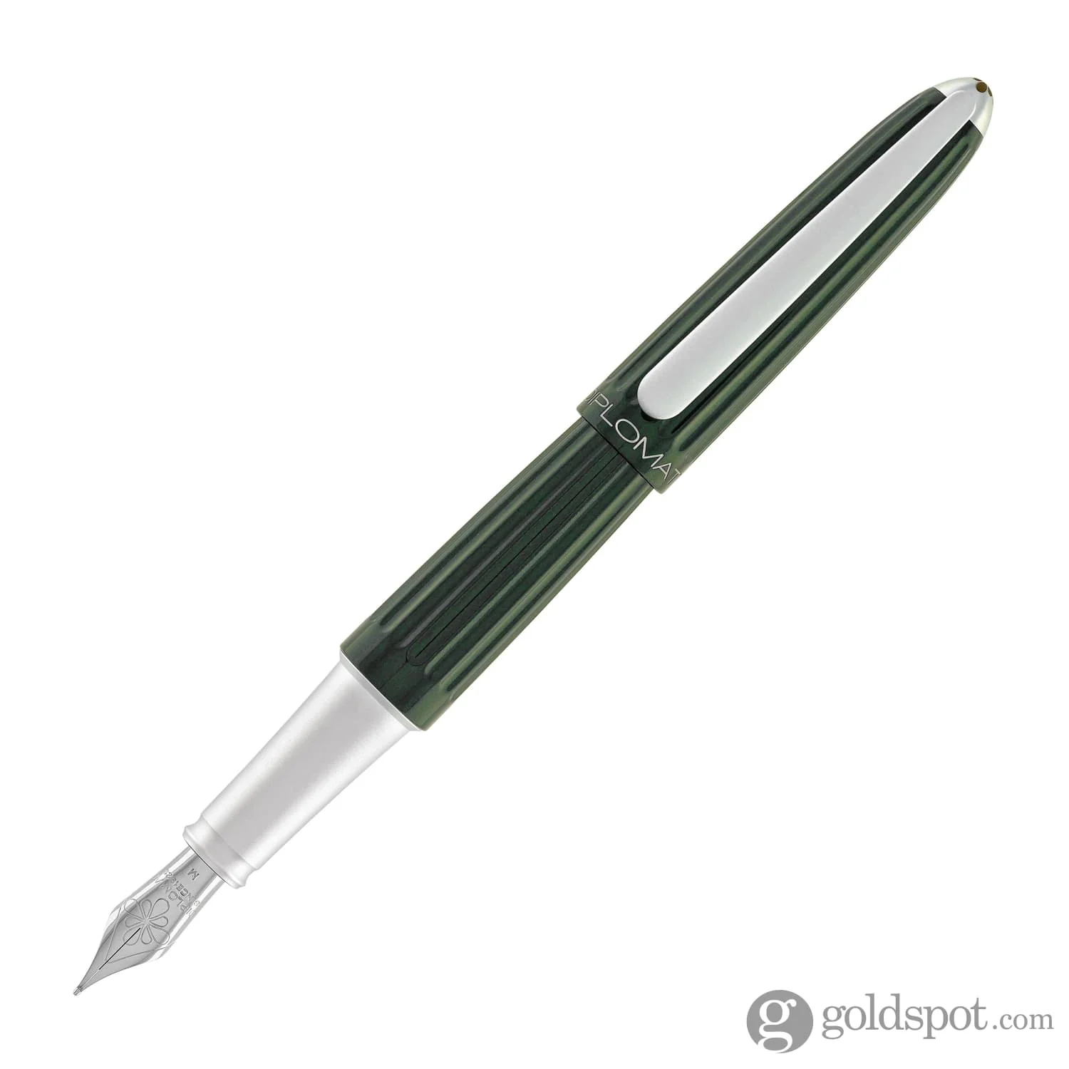Diplomat Aero Fountain Pen in Evergreen - Image 3