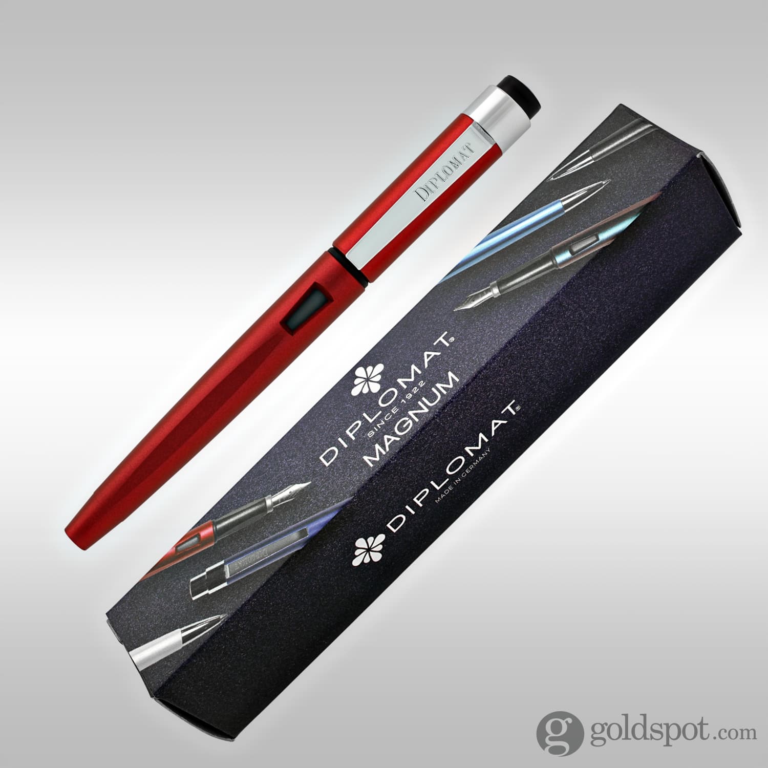 Diplomat Magnum Fountain Pen in Burned Red - Image 8