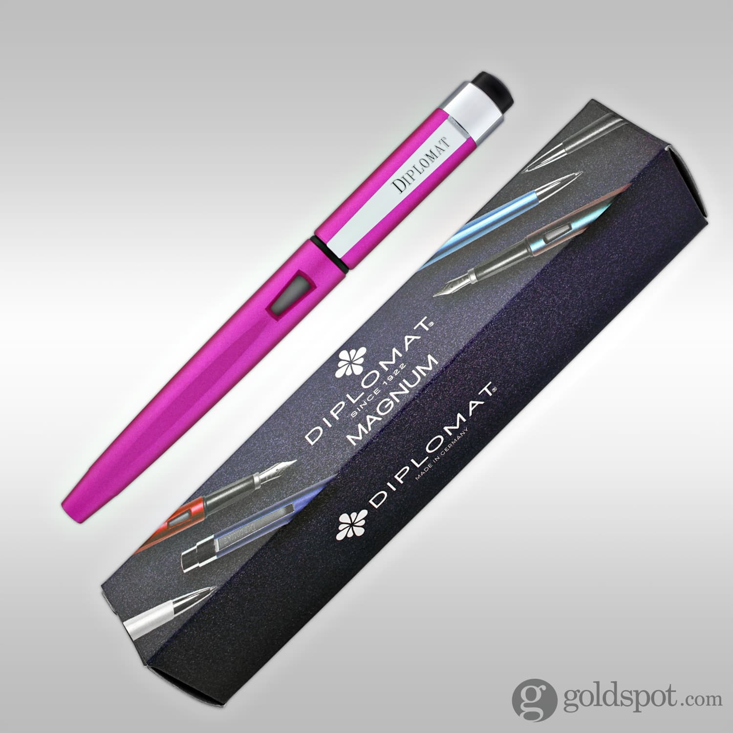Diplomat Magnum Fountain Pen in Hot Pink - Image 9