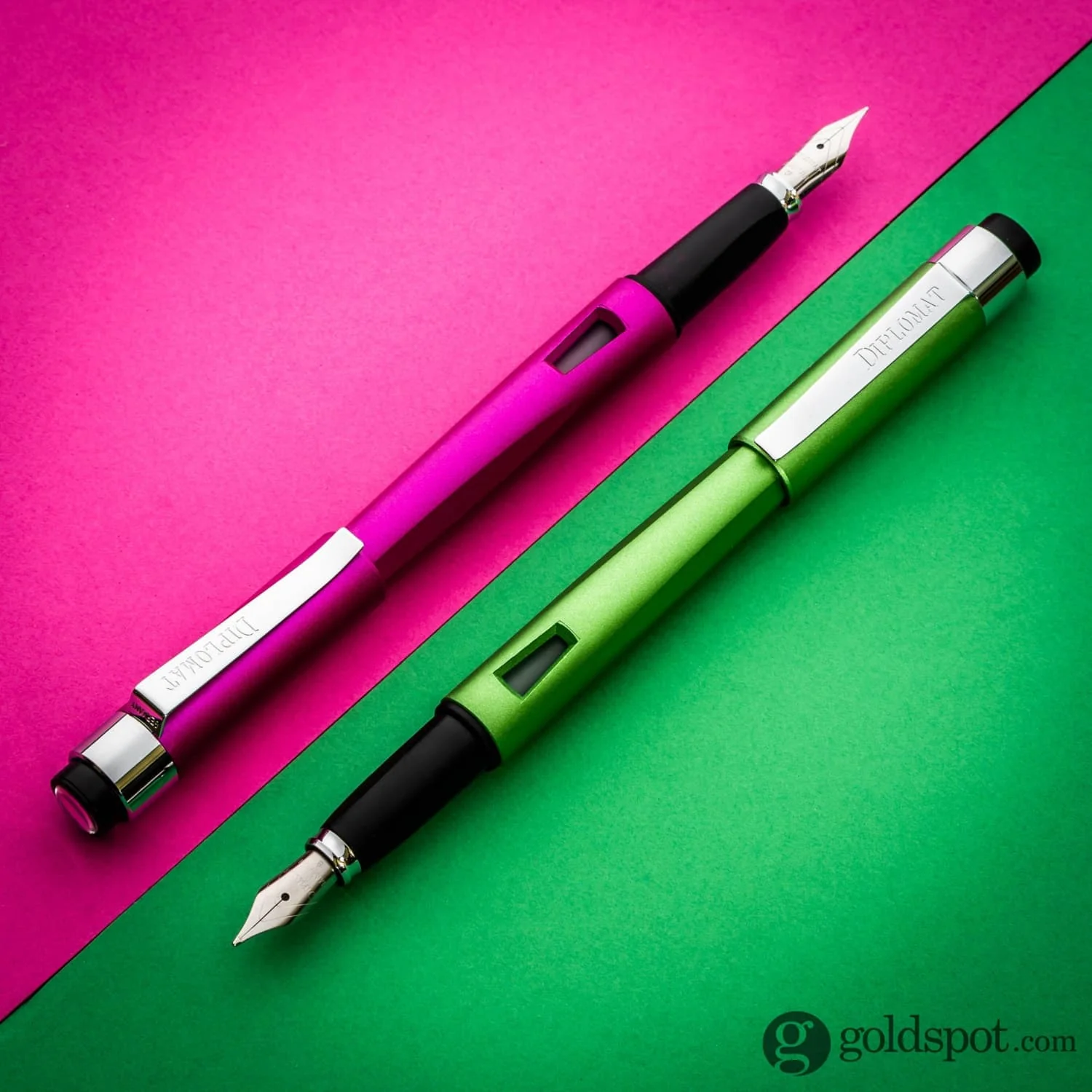 Diplomat Magnum Fountain Pen in Lime Green - Image 11