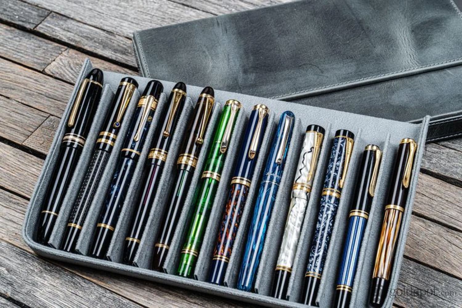 Galen Leather Magnum Opus 12 Slots Hard Pen Case in Crazy Horse Smokey Grey - Image 2