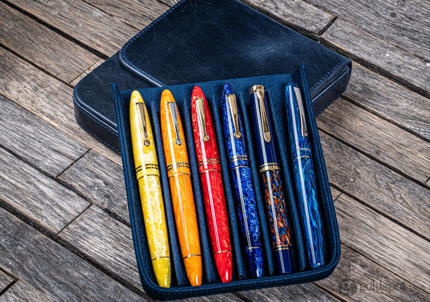 Galen Leather Magnum Opus Six Pen Hard Case with Removable Pen Tray in Crazy Horse Navy Blue - Image 2