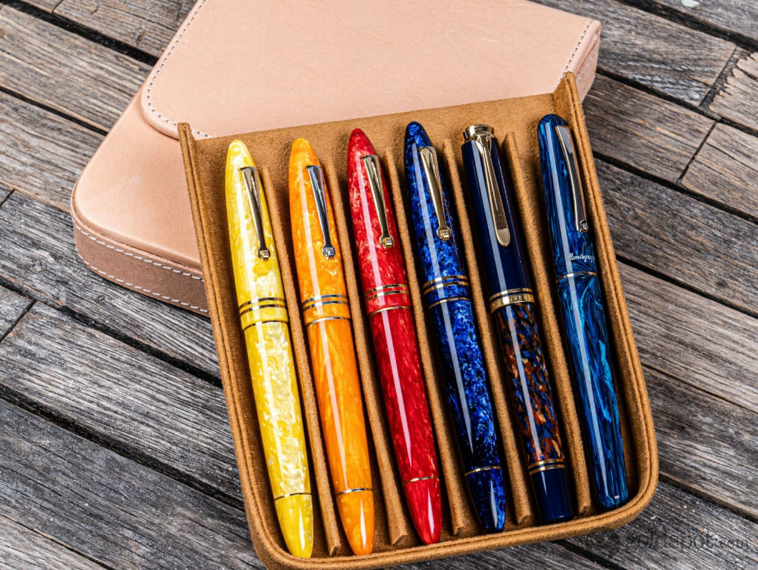 Galen Leather Magnum Opus Six Pen Hard Case with Removable Pen Tray in Undyed Leather - Image 2