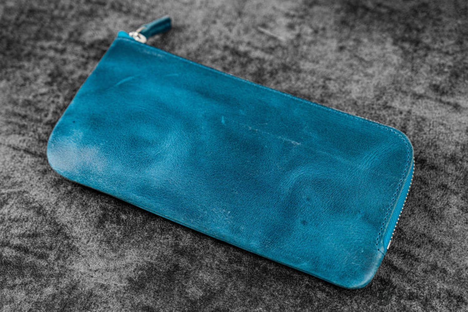 Galen Leather Slip-N-Zip 4 Slots Zippered Pen Pouch in Crazy Horse Ocean Blue - Image 3