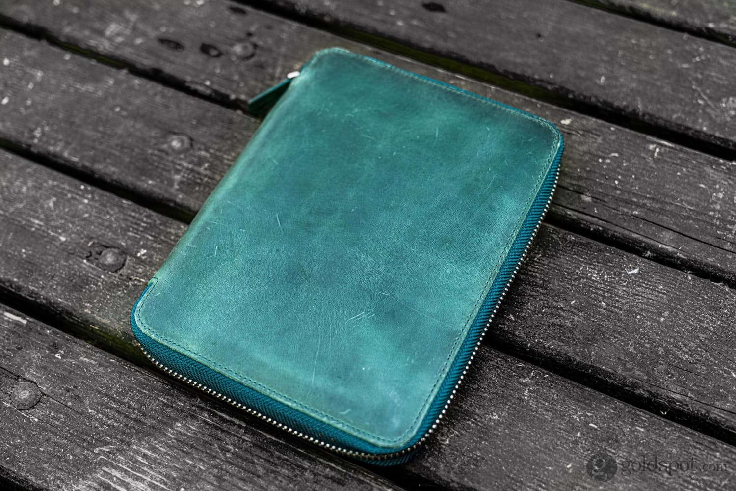 Galen Leather Zippered A5 Notebook Folio in Crazy Horse Forest Green - Image 4