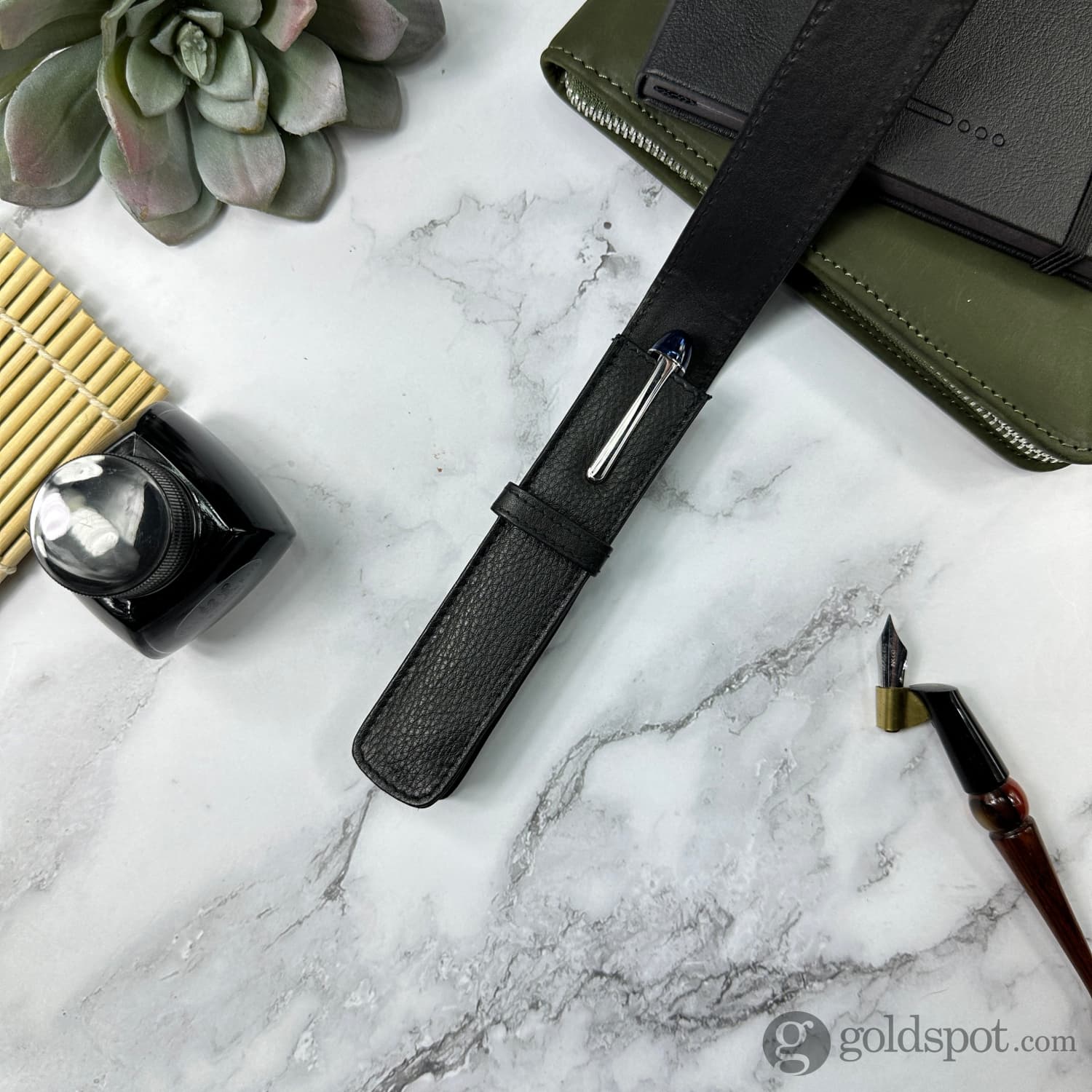 Girologio Single Pen Case in Black - Image 3