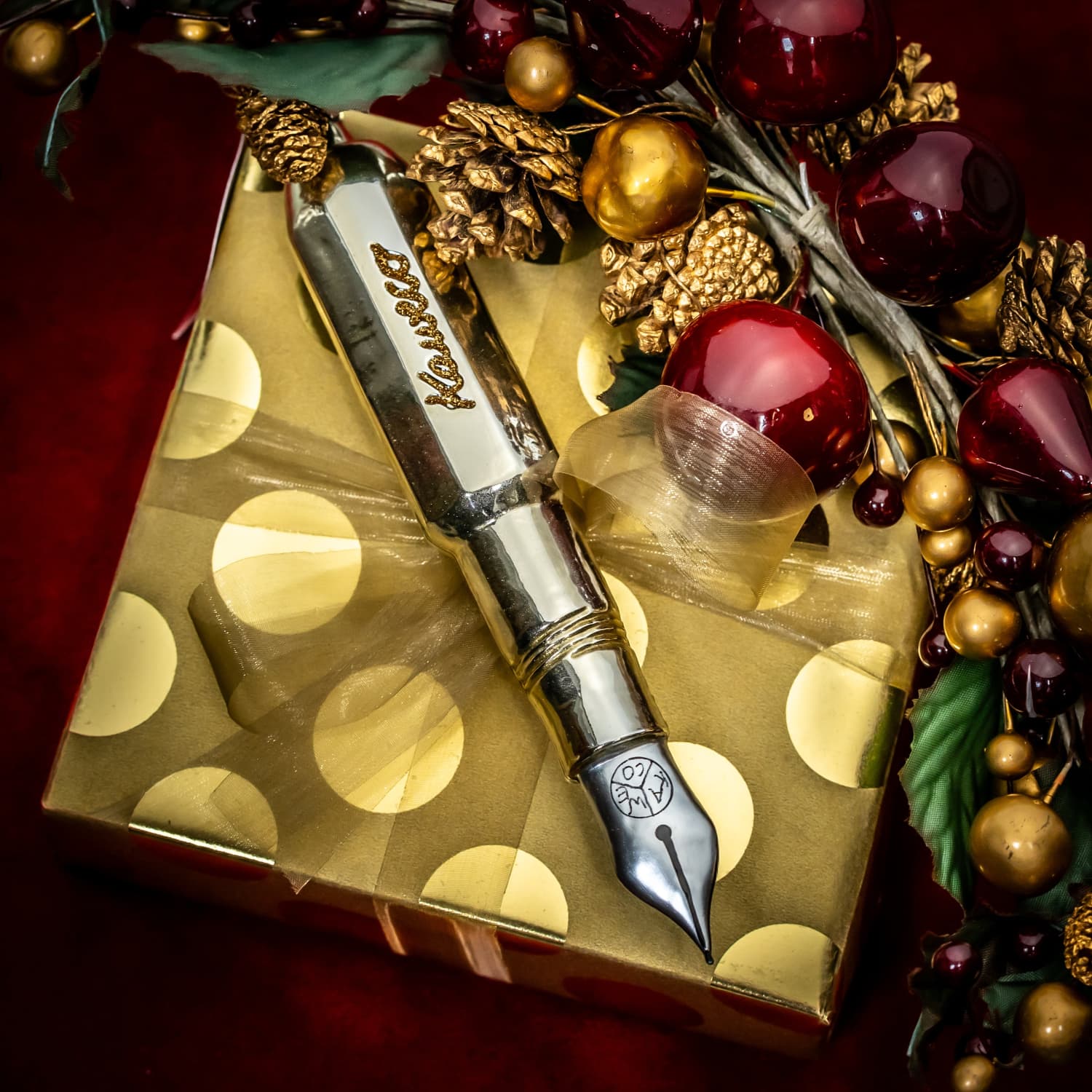 Kaweco Deco Glass Fountain Pen Ornament