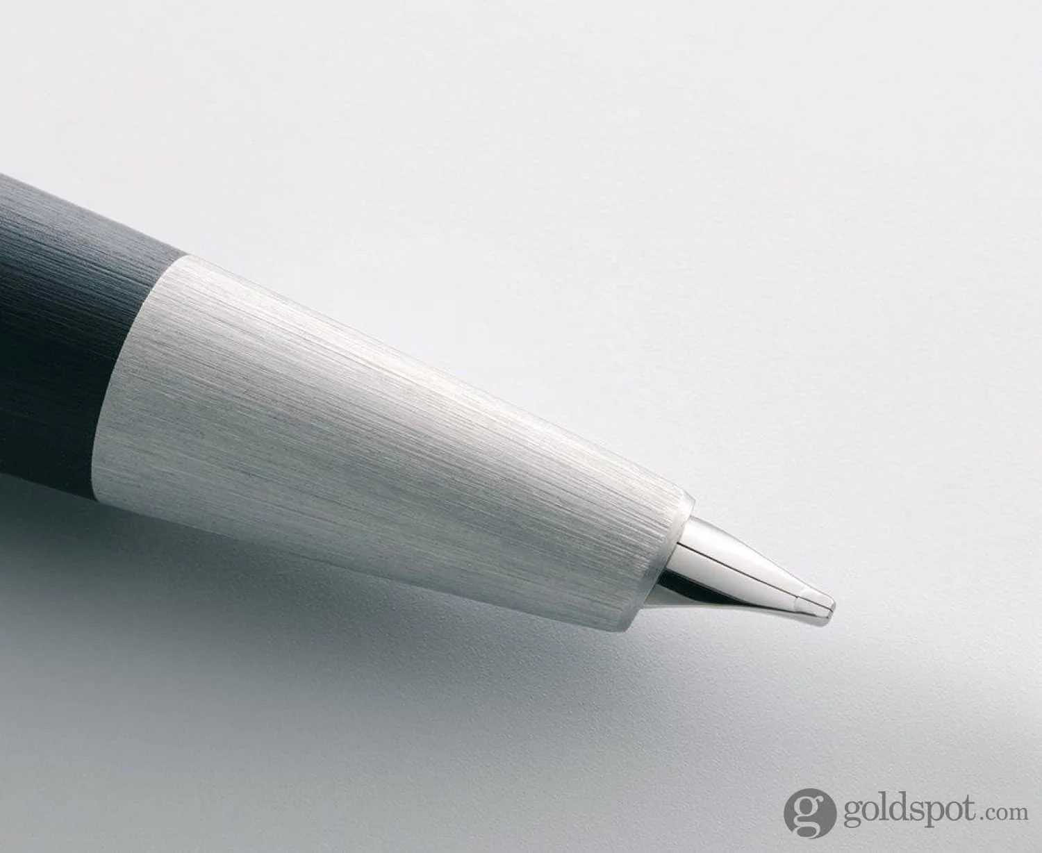 Lamy 2000 Fountain Pen in Black - 14K Gold Oblique Medium Point - Image 10
