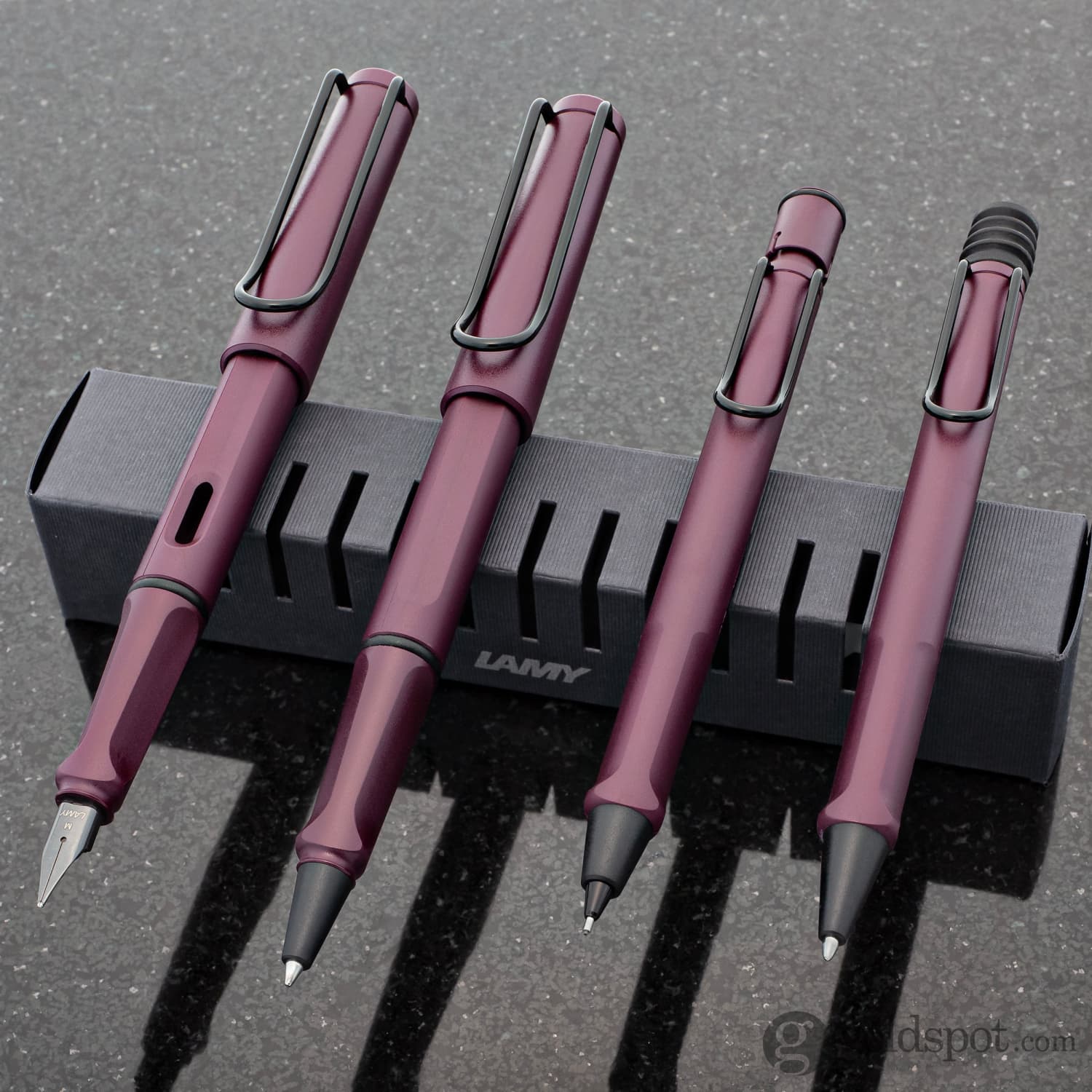 Lamy Safari Mechanical Pencil in Scarlet - 0.5mm - Image 2