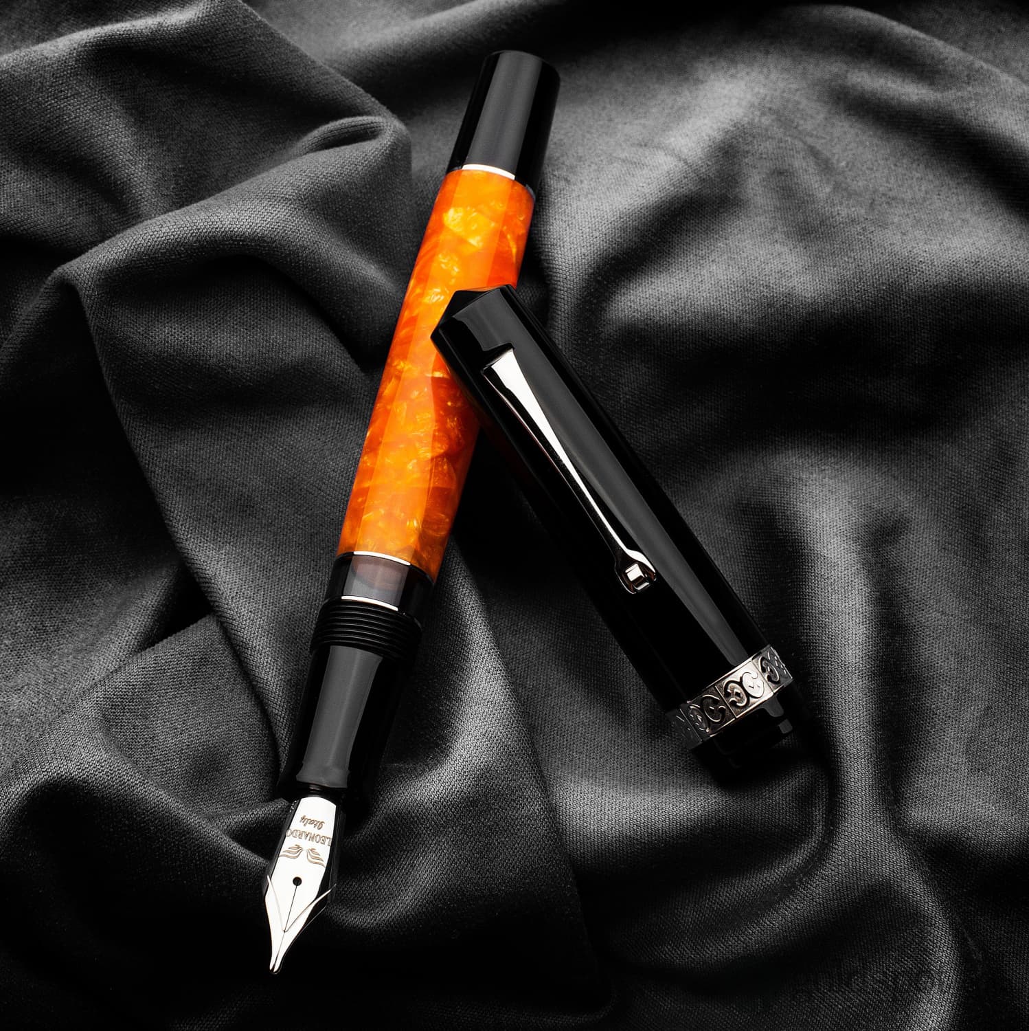 Leonardo Momento Magico Fountain Pen in DNA Black and Orange - Image 6