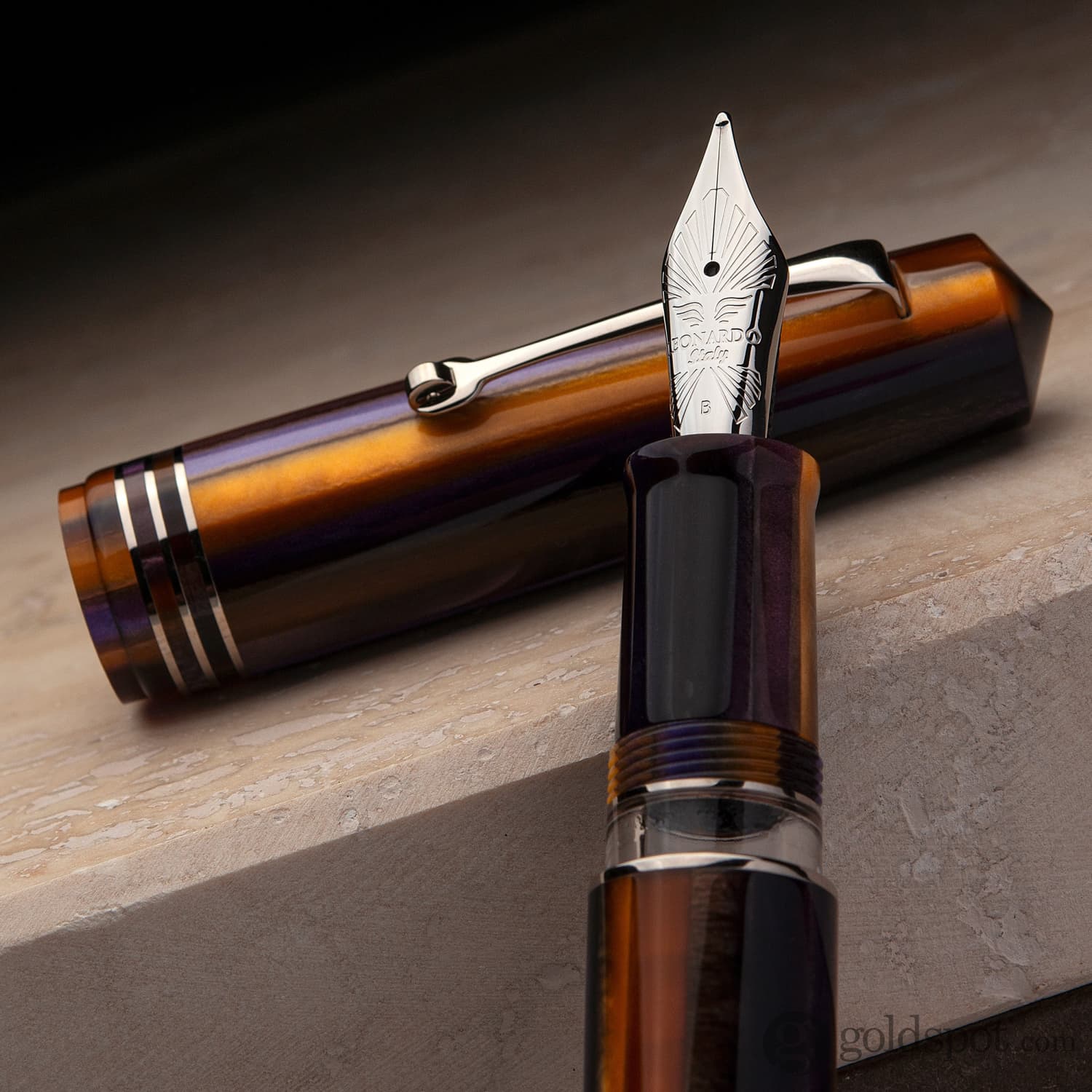 Leonardo Momento Zero Grande 2.0 Fountain Pen in Sea Anemone - Image 3