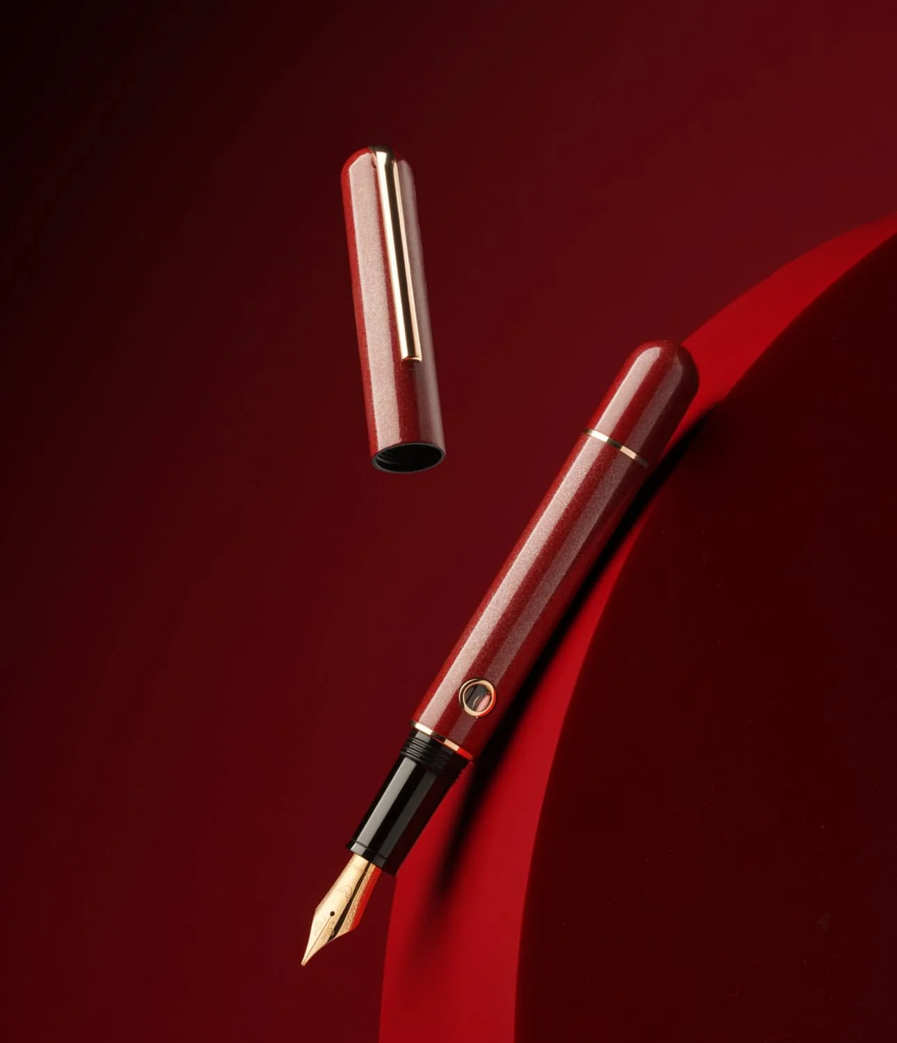Nahvalur 365 Anniversary Fountain Pen in Roiro Garnet