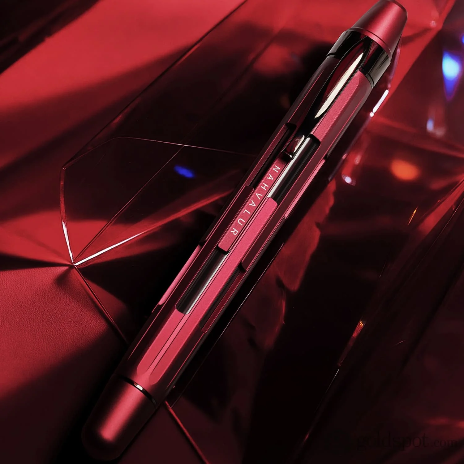 Nahvalur Eclipse Retractable Fountain Pen in Ruby with Black Trim - Image 11