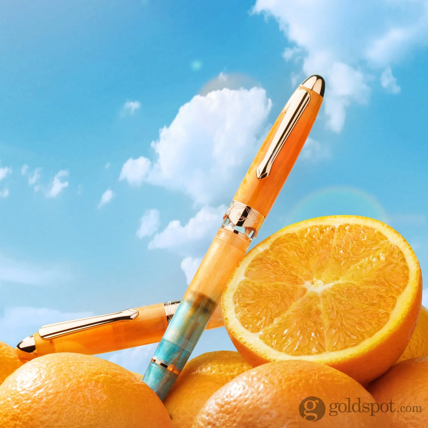 Nahvalur (Narwhal) Horizon Fountain Pen in Soleil - Image 2