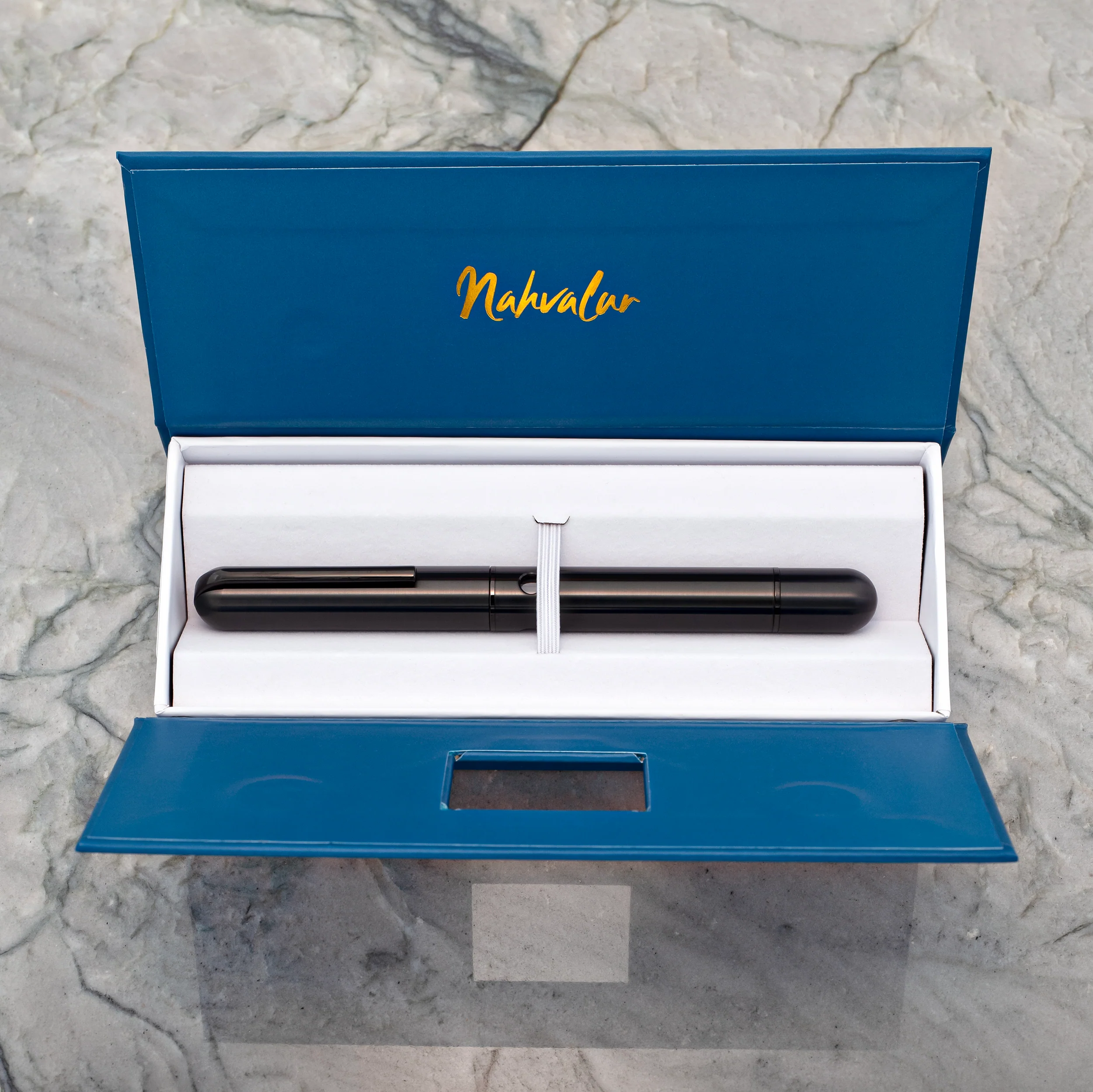Nahvalur Nautilus Fountain Pen in Ti Black - Image 8