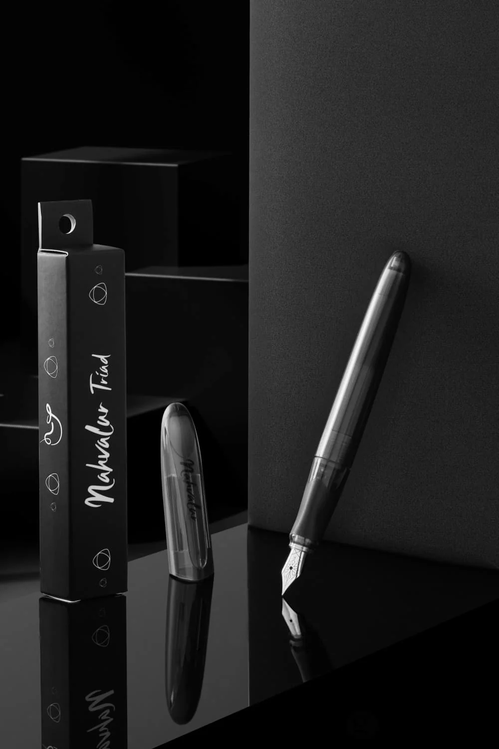 Nahvalur Triad Fountain Pen in Black - Image 10