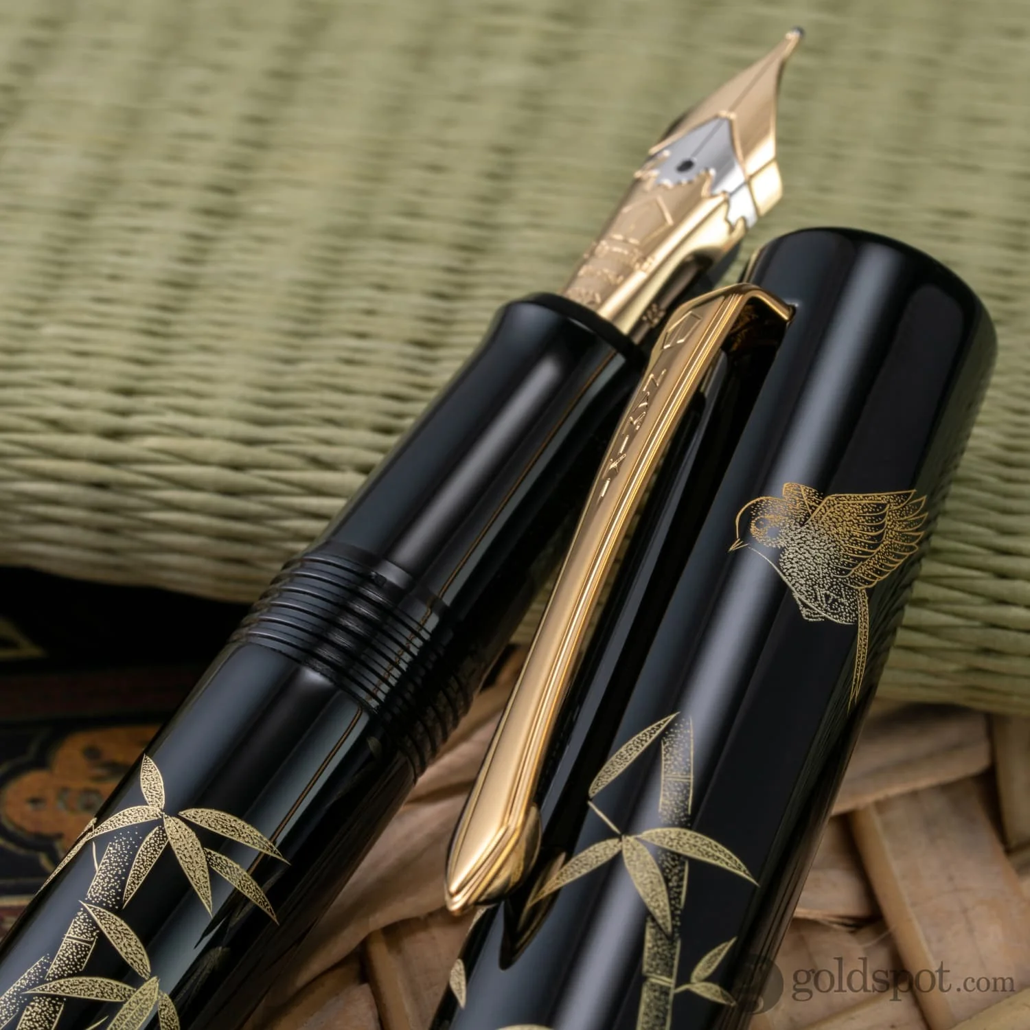 Namiki Chinkin Fountain Pen in Bamboo and Sparrow - 18K Gold - Image 10