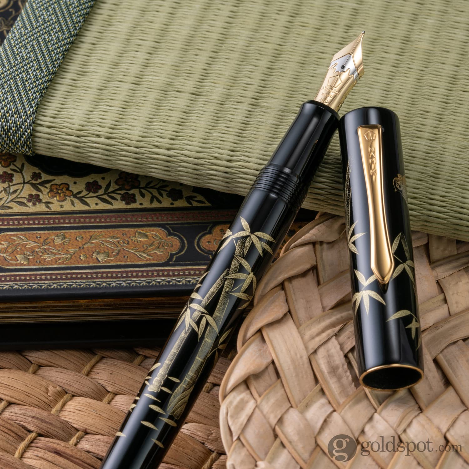 Namiki Chinkin Fountain Pen in Bamboo and Sparrow - 18K Gold - Image 11