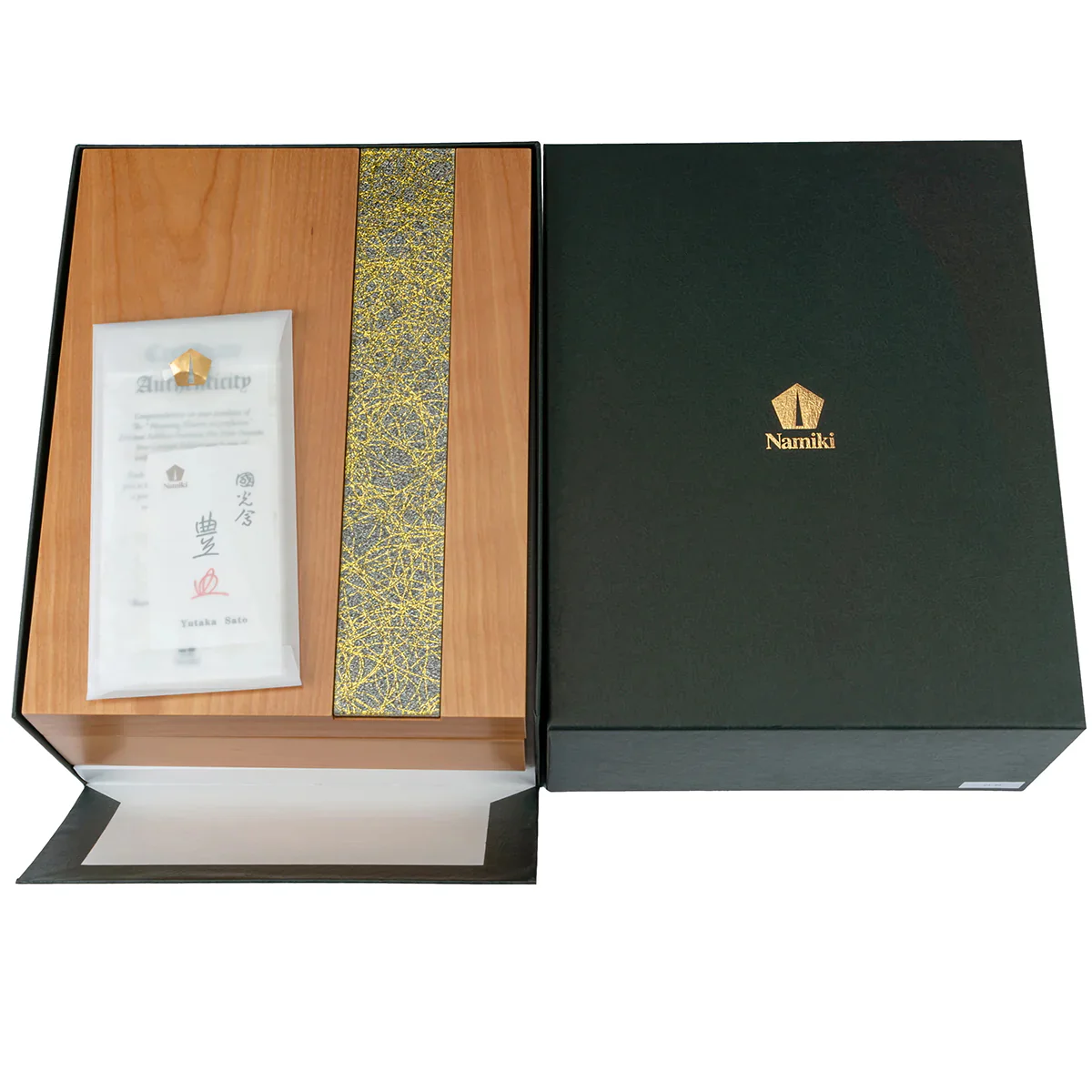 Namiki Emperor Fountain Pen in Blooming Flowers in Profusion - Broad Point - Image 4