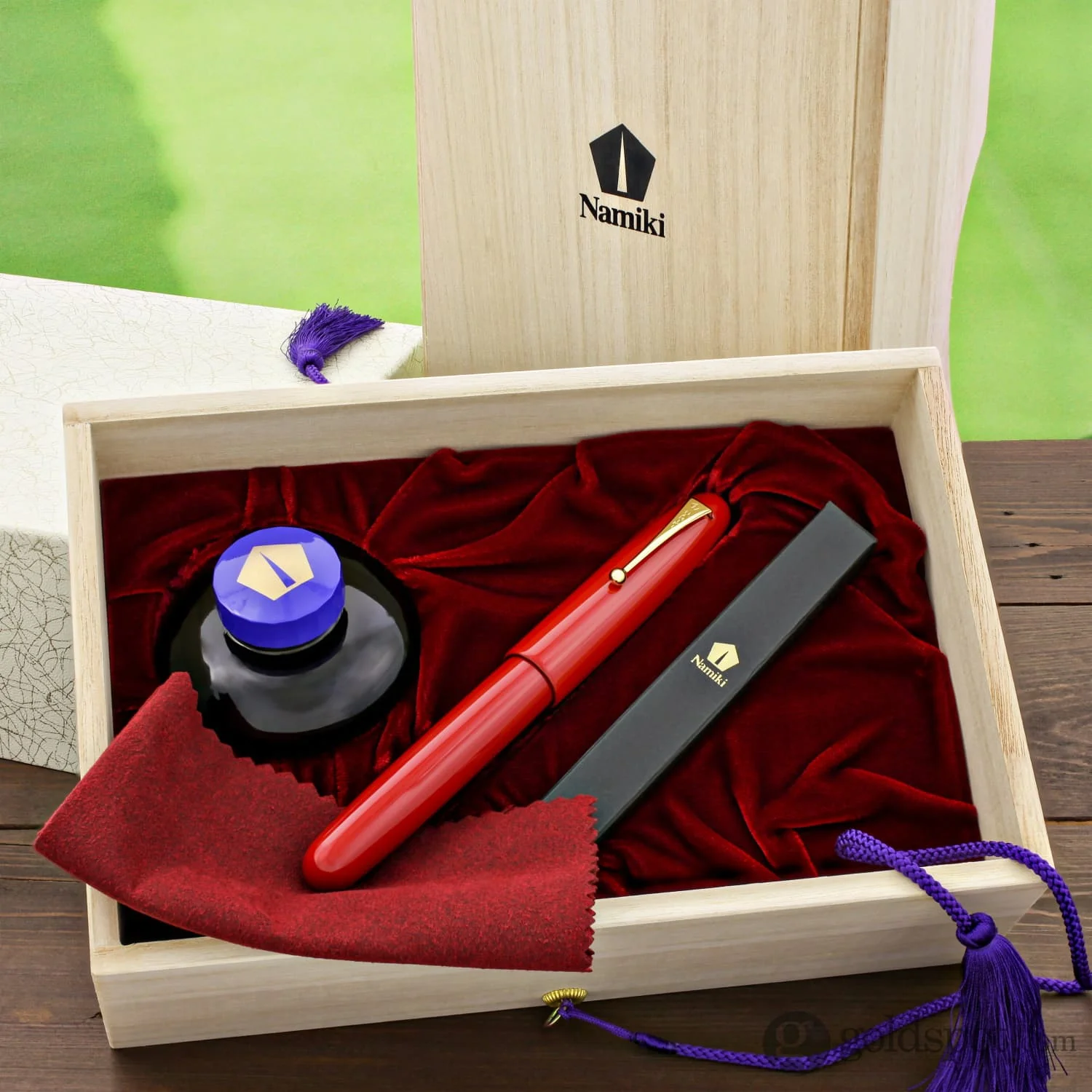 Namiki Emperor Fountain Pen in Vermilion Urushi Red - 18K Gold - Image 10