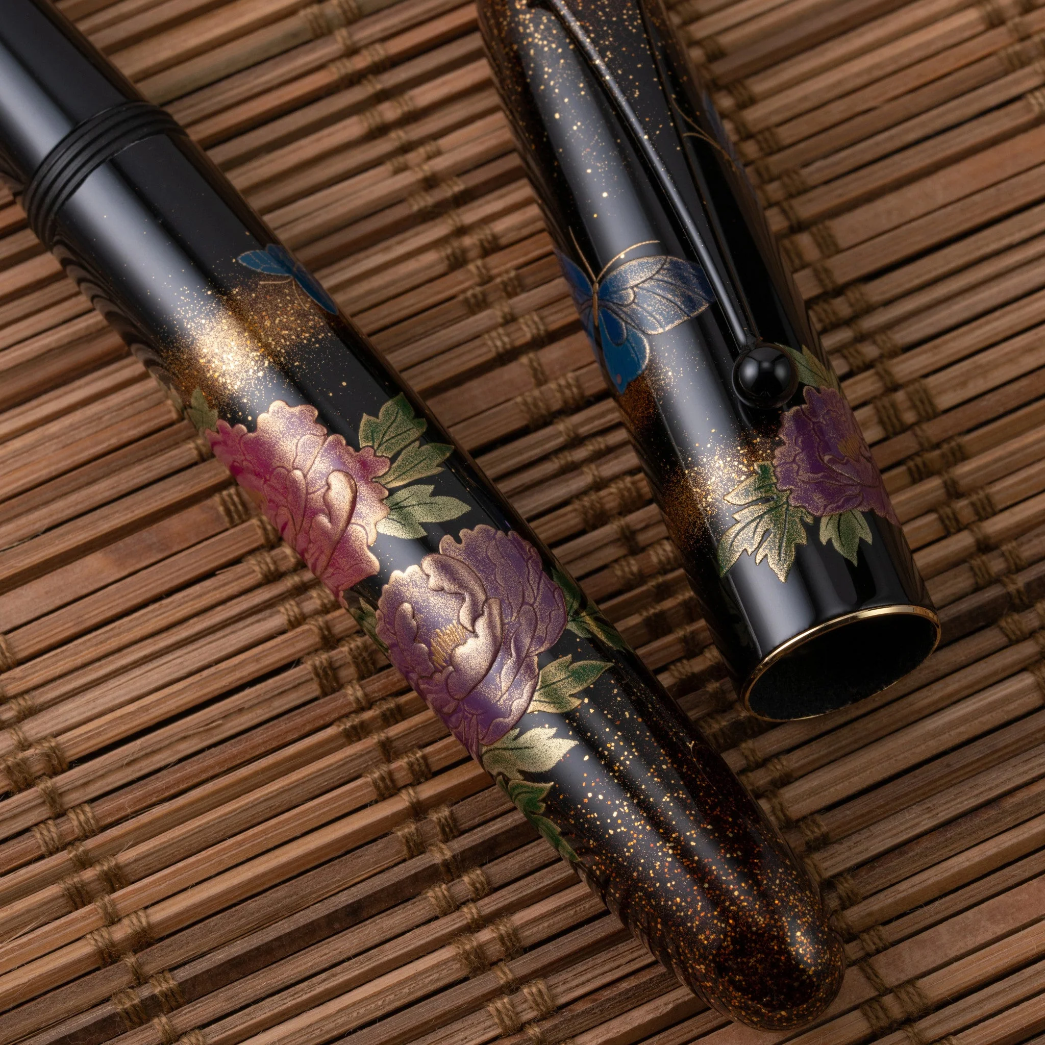 Namiki Yukari Royale Fountain Pen in Peony - 18K Gold - Image 11