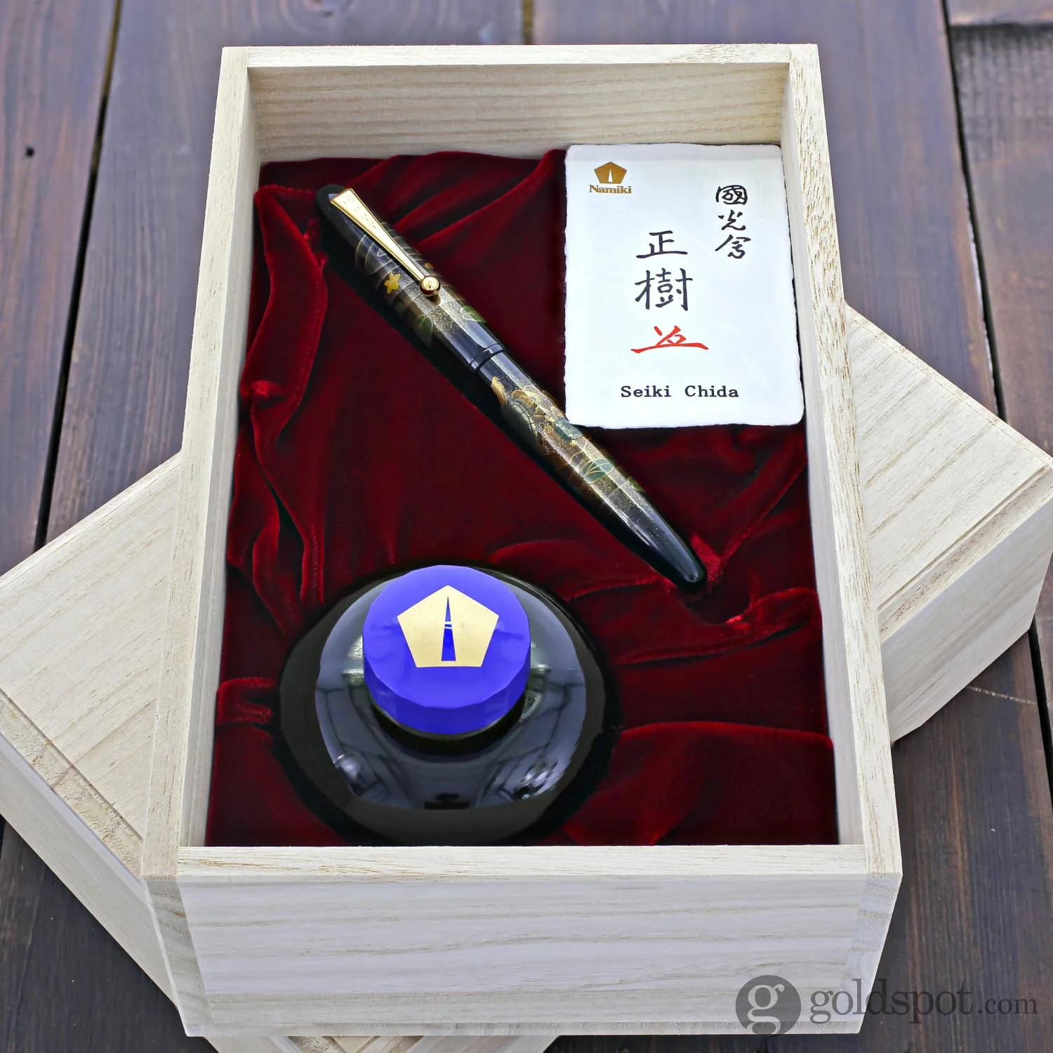 Namiki Yukari Fountain Pen in Turtle - 18K Gold Medium Point - Image 9