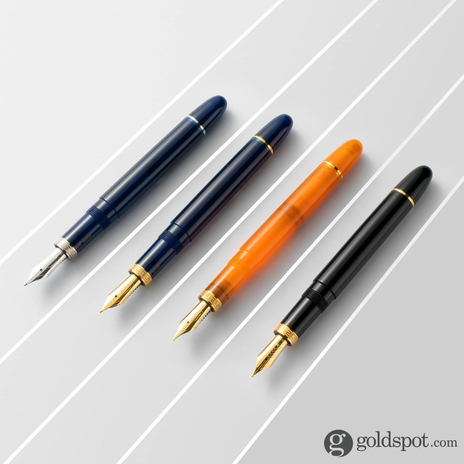 Omas Ogiva Fountain Pen in Nera with Silver Trim - Image 10
