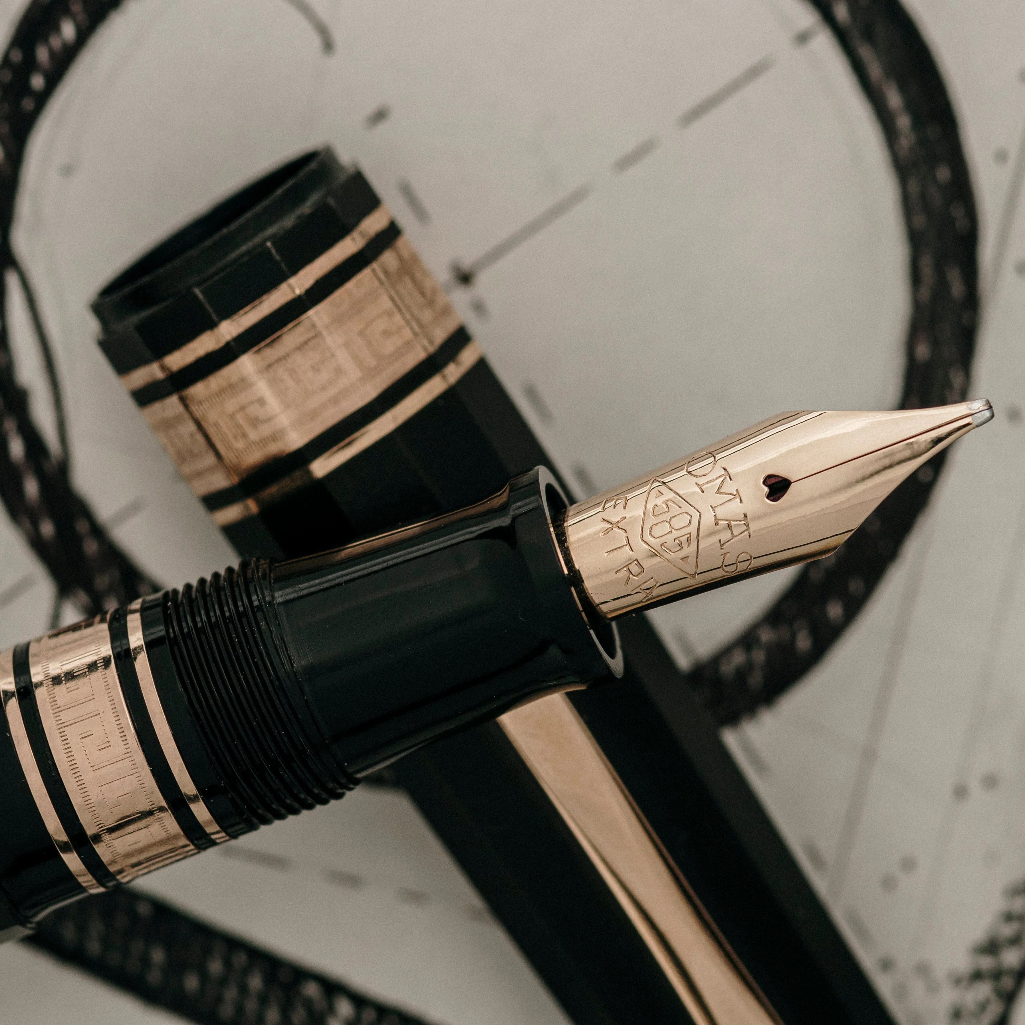 Omas Paragon Fountain Pen in 150625 - 14kt Fine Nib - Image 2