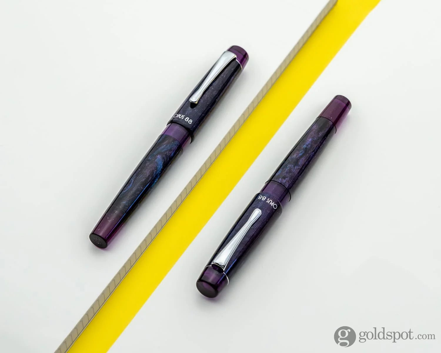 Opus 88 x Pendemic Minty Fountain Pen in Diamondcast - Image 10