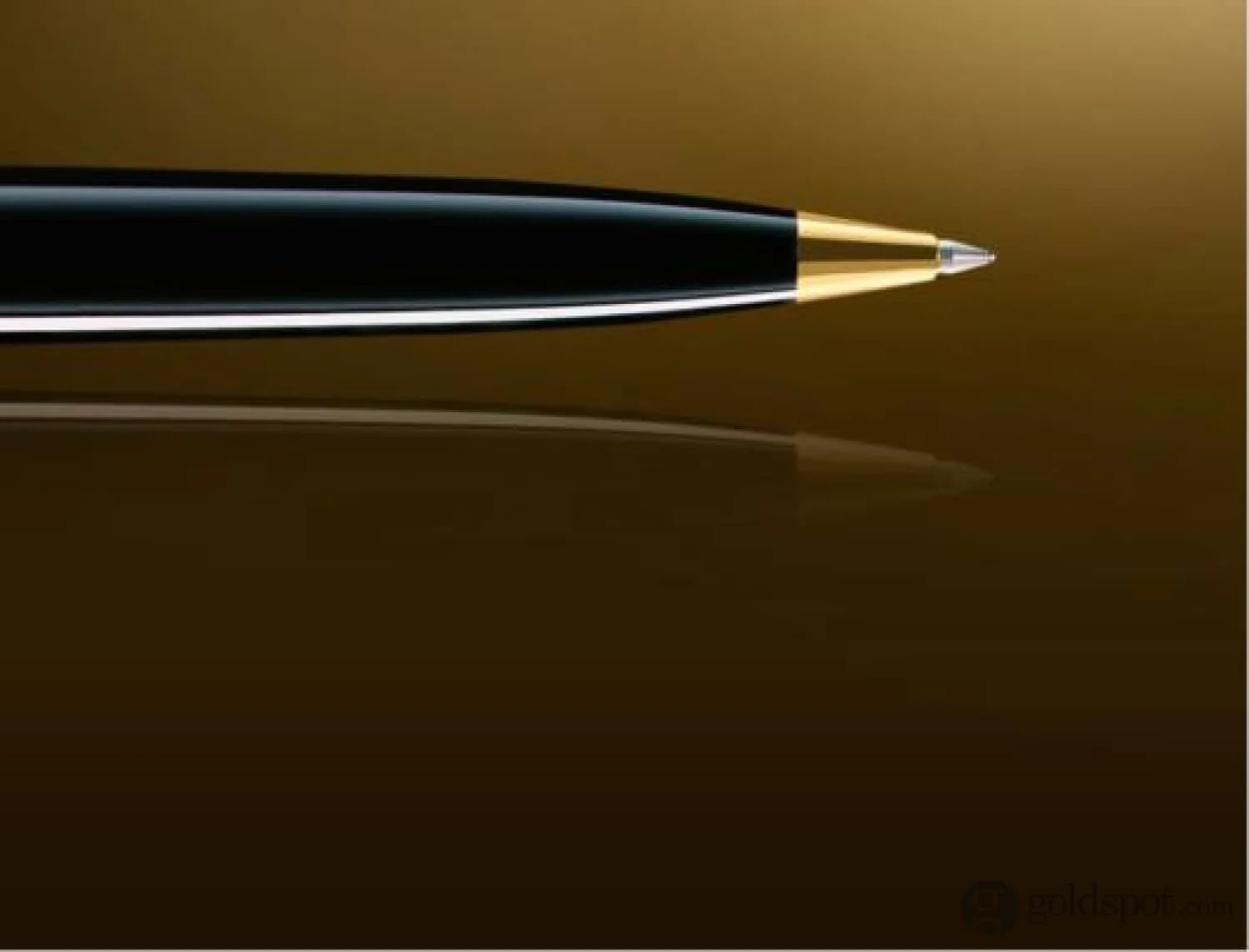 Pelikan Souveran K600 Ballpoint Pen in Black with Gold Trim - Image 4