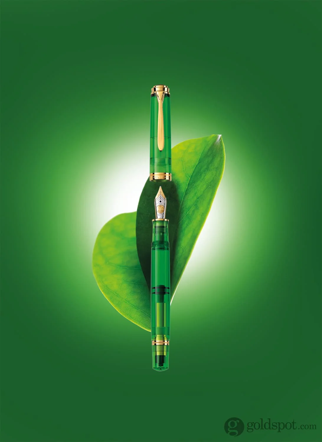 Pelikan Souveran M800 Fountain Pen in Green Demonstrator with Gold Trim - 18K Gold - Image 11