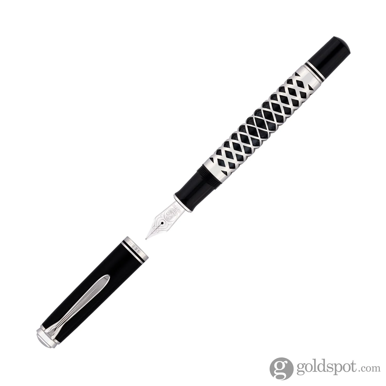 Pelikan Souveran M805 Fountain Pen in Metal Sleeve - 18K Gold - Image 2