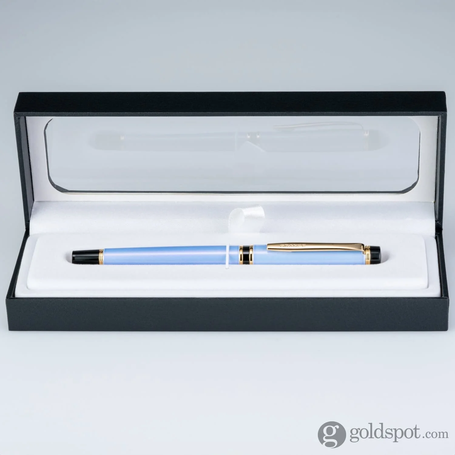 Pilot Grance Fountain Pen in Serene Light Blue - 14k Gold Nib - Image 10