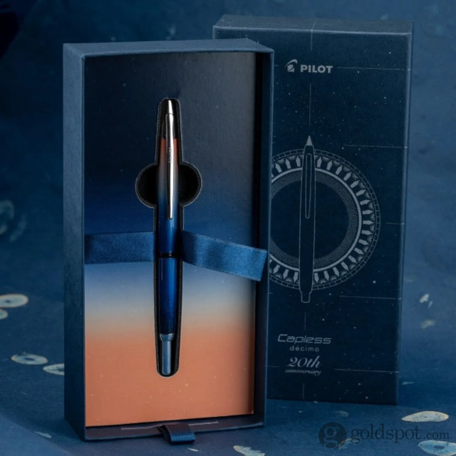 Pilot Vanishing Point Decimo Fountain Pen in 20th Anniversary Limited Edition - 18K Gold Fine Point - Image 2