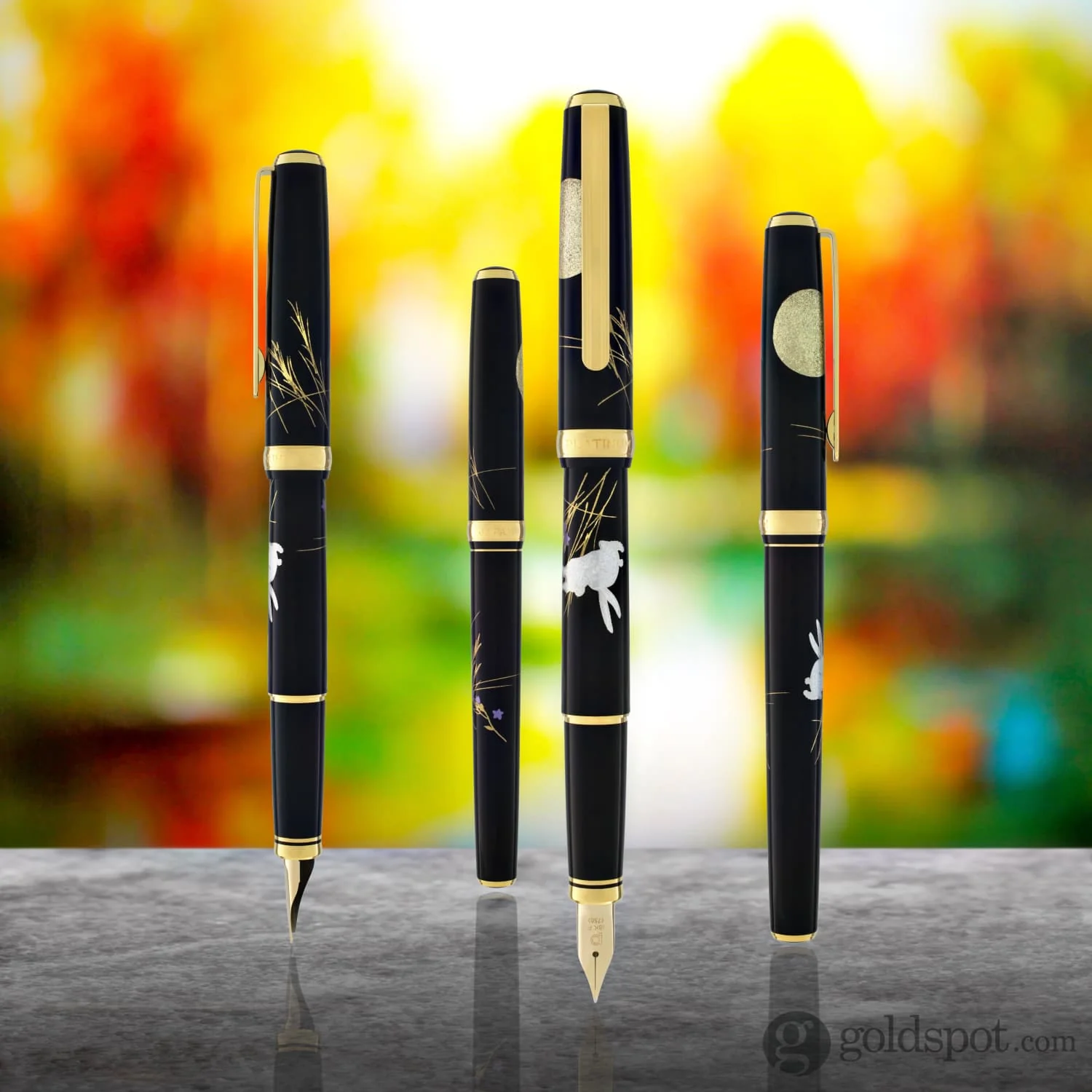 Platinum Classic Maki-e Fountain Pen in Moon and Rabbit Design - 18K Gold - Image 10