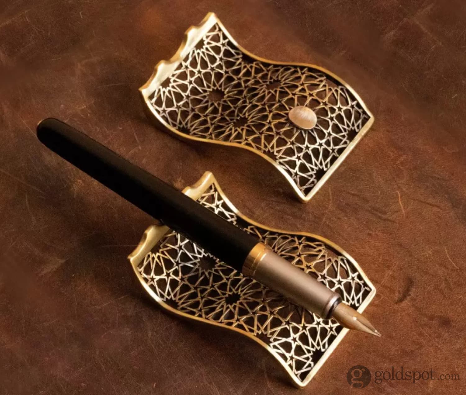 Sepia Accessories Infinite Stars Brass Seljuk Pen Rest - Image 2
