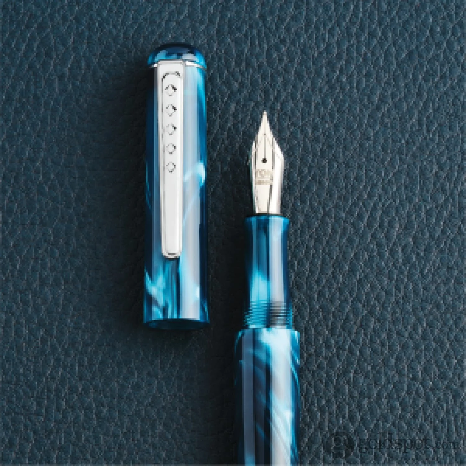 Tom Hessin Charles Fountain Pen in Thames Blue - Image 3
