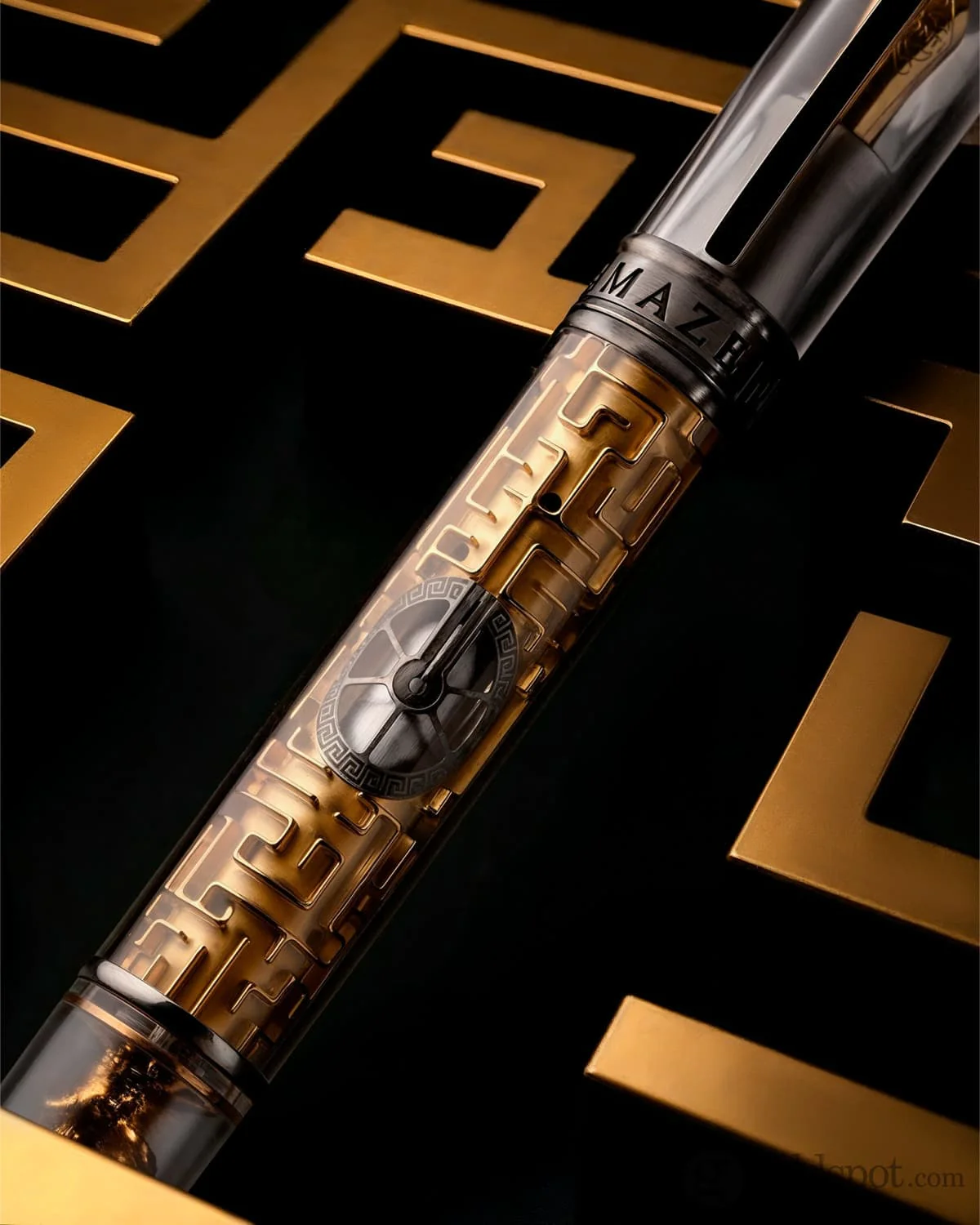 Visconti Limited Edition Rollerball Pen in Maze - 18K Gold - Image 4