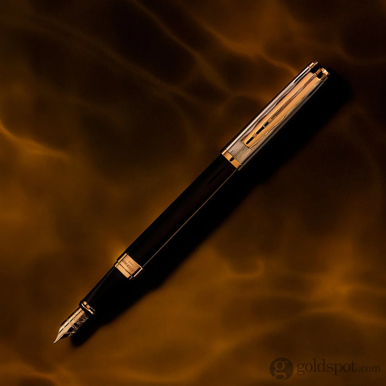 Waterman Exception Fountain Pen Reflections of Paris in Black Lacquer - 18K Gold - Image 2